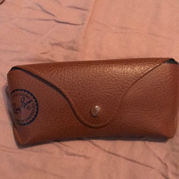 brown ray ban case